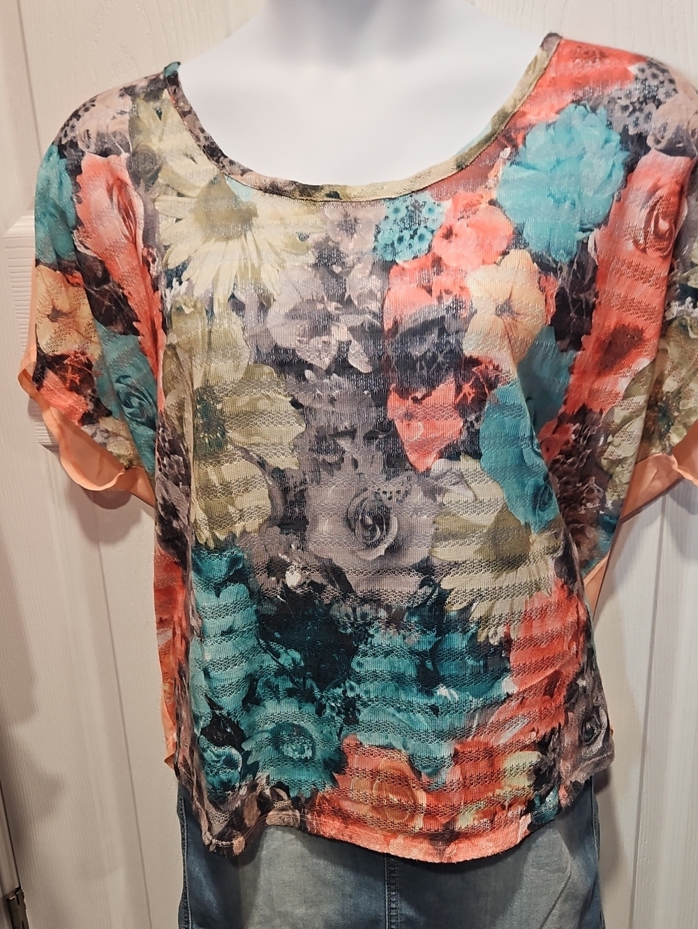 Eyeshadow Coral & Teal Floral Sheer Short-Sleeve Blouse